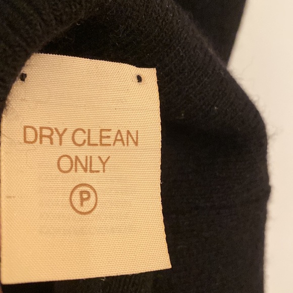 Vintage Chanel women’s sweater 100%pure cashmere made in Scotland - Picture 8 of 16